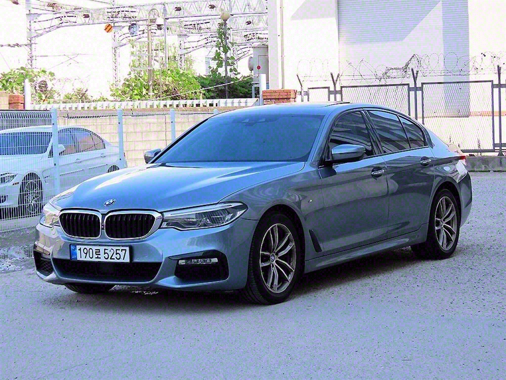 BMW 5ø(7)  520d M ÷