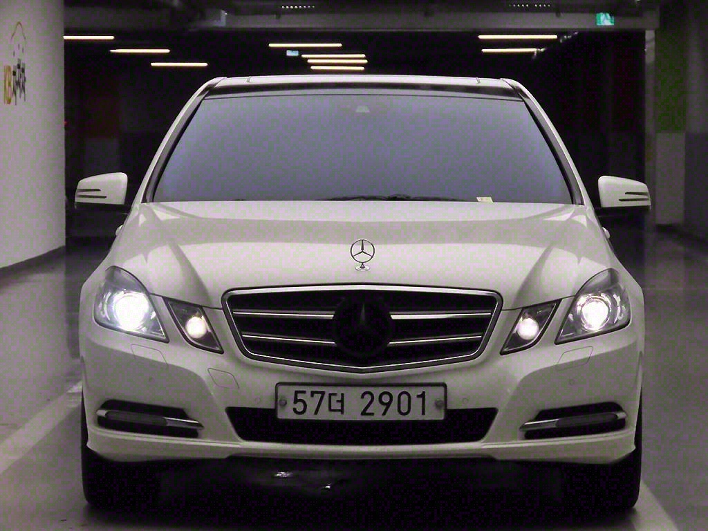 ���� EŬ����(4����) E200 CGI �������Ǽǽ� 