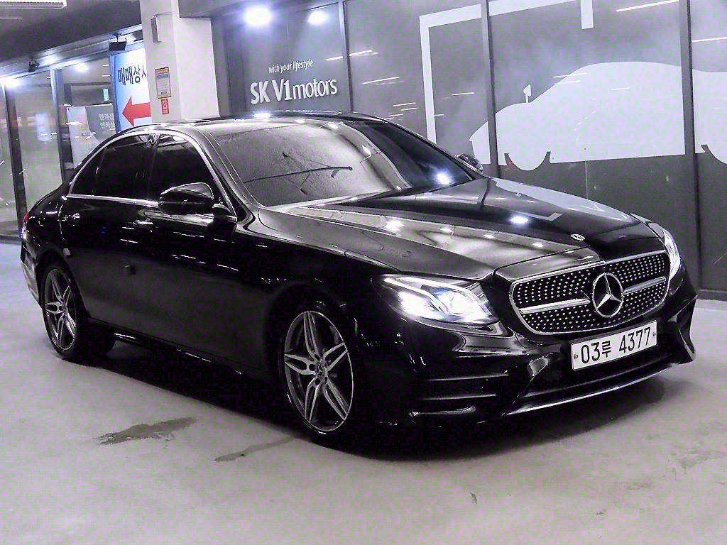  EŬ(5) E300 AMG 