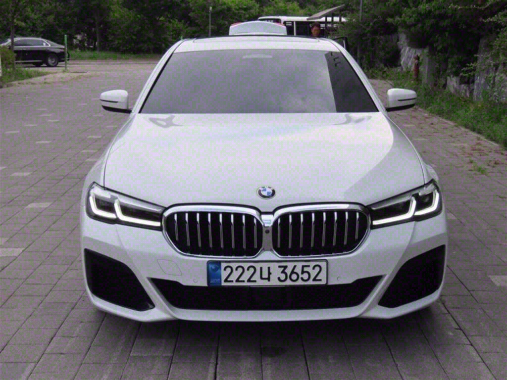 BMW 5ø(7)  530i xDrive M 