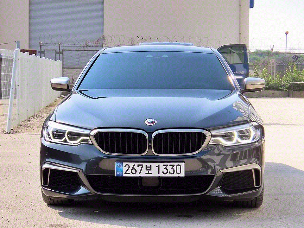 BMW 5�ø���(7����) M550d xDrive 