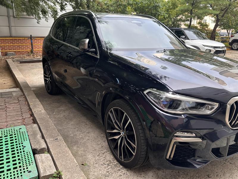 BMW X5(4����) M50i xDrive 