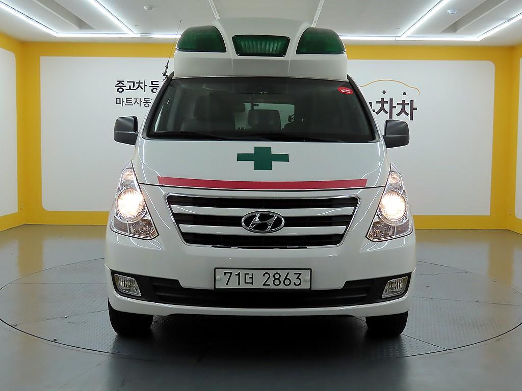 ���� �׷��彺Ÿ���� �ں深�� Ư���� 4WD