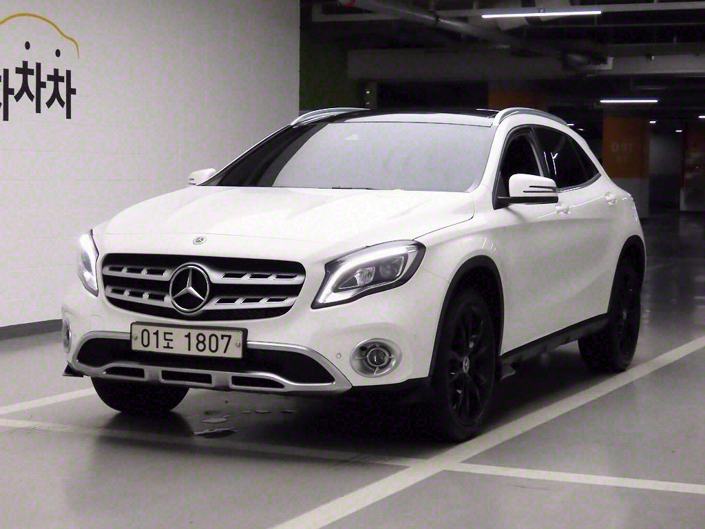 ���� GLAŬ���� GLA 250 4��ƽ 