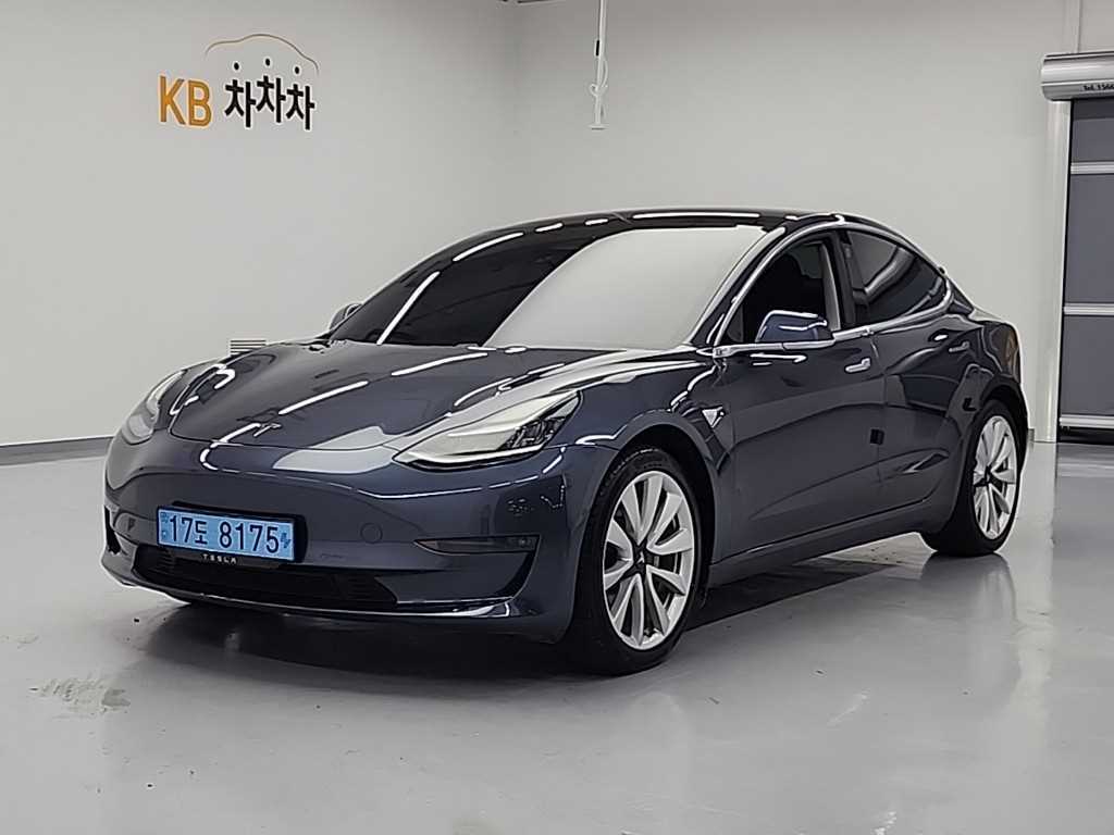 �׽��� �� 3 AWD �� ������