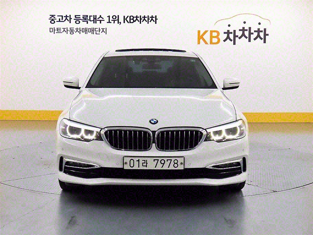 BMW 5�ø���(7����) 520i ���Ÿ�