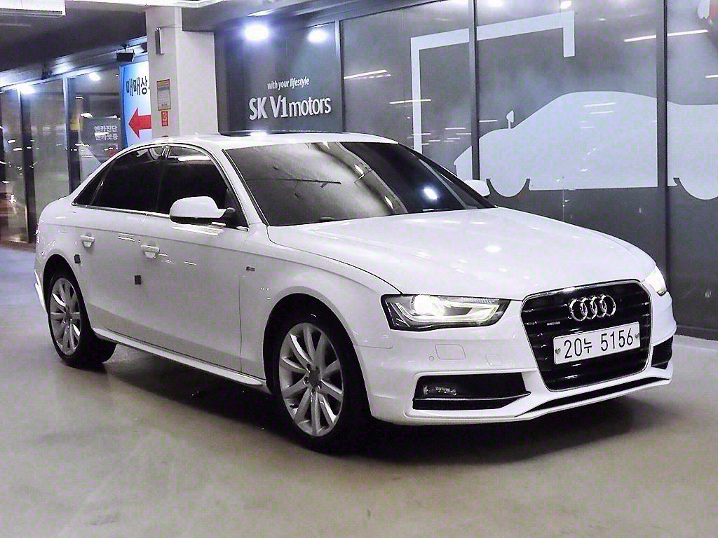 �ƿ�� A4(4����) 35 TDI ��Ʈ�� ���̳���