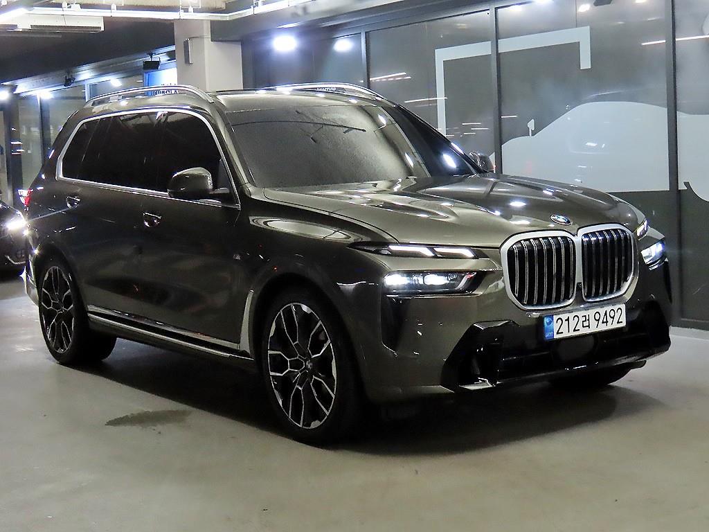 BMW X7 40d xDrive M �������� 7�ν�