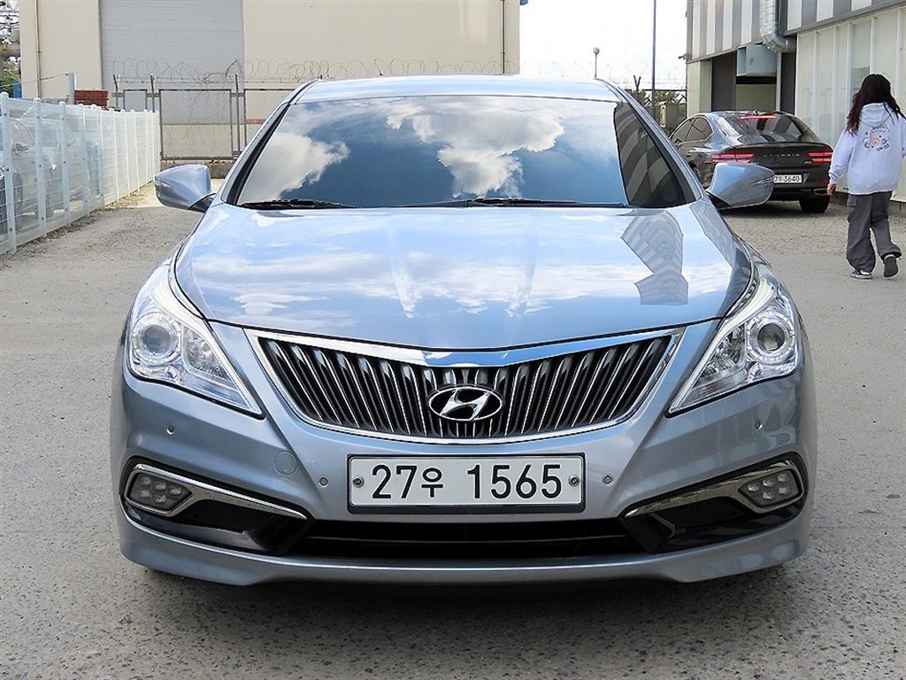 ���� �׷���HG ���̺긮�� 2.4 HEV �����̾�