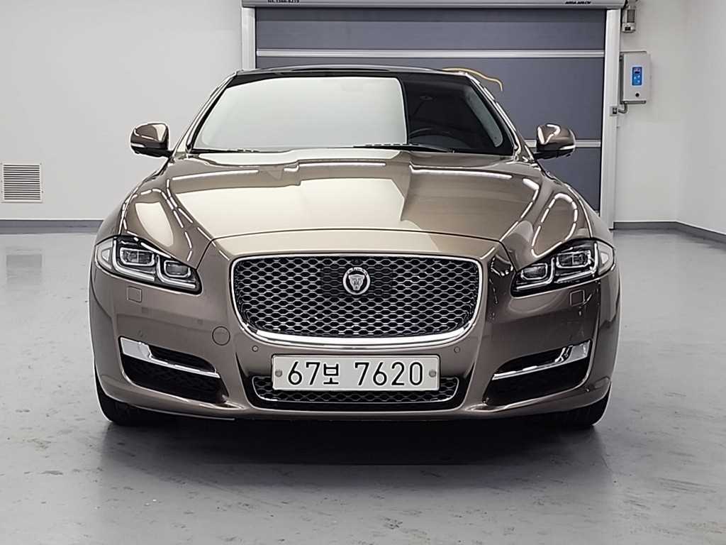 ��Ծ� XJ(8����) 3.0 SC LWB AWD ��Ʈ������