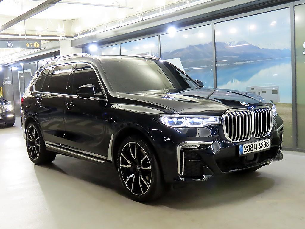 BMW X7 40i xDrive M������ ��