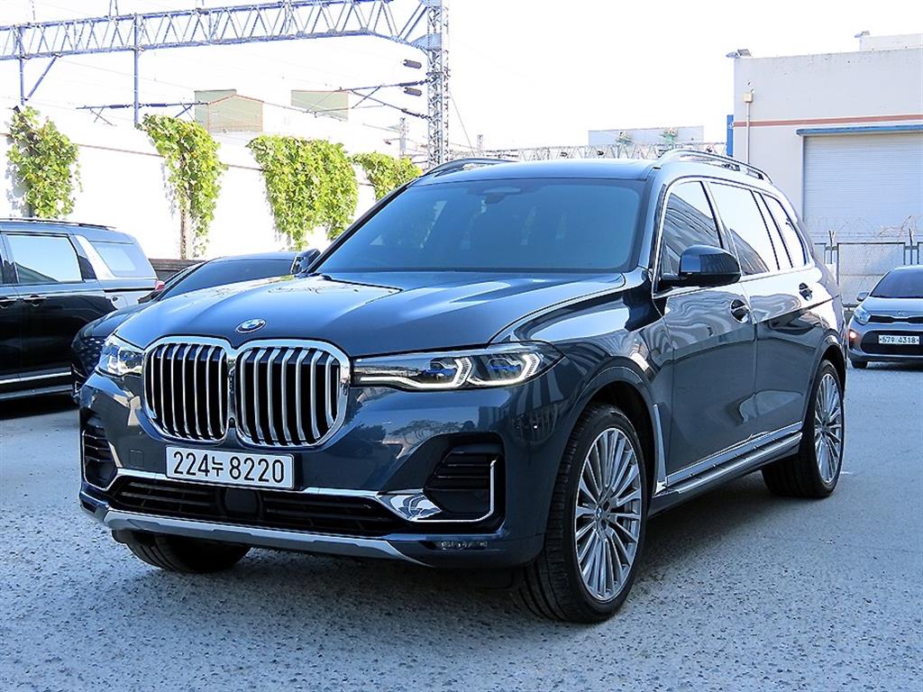 BMW X7 40i xDrive ������ǻ��  �������� 6�ν�