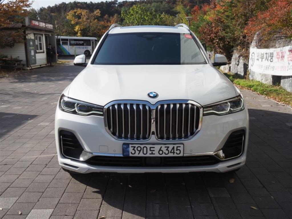 BMW X7 40i xDrive ������ǻ��  �������� 6�ν�