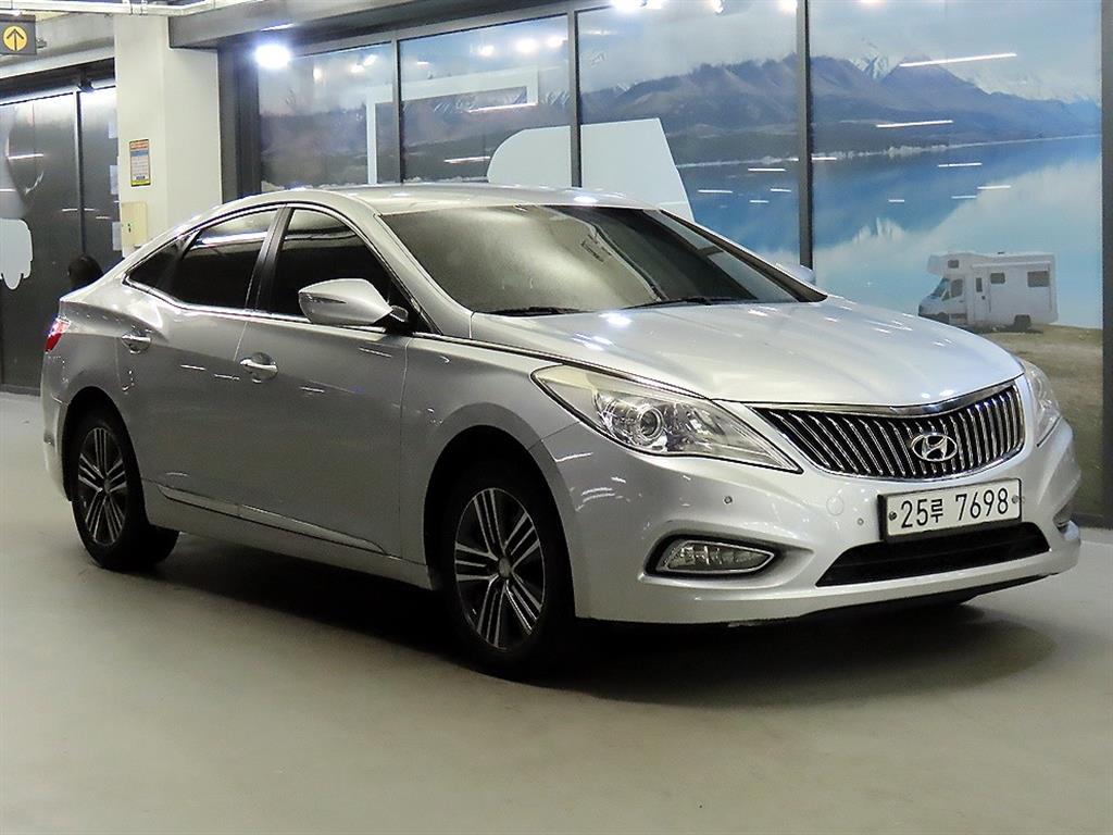 ���� �׷���HG HG 240 ���