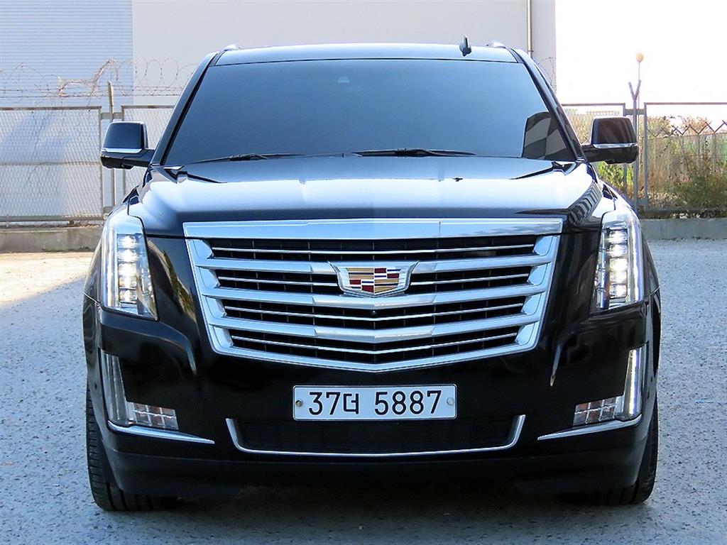 ĳ���� �����÷��̵�(4����) 6.2 V8 