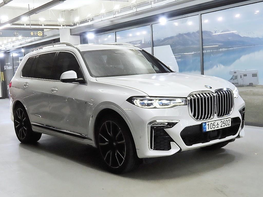BMW X7 40i xDrive M������ ��