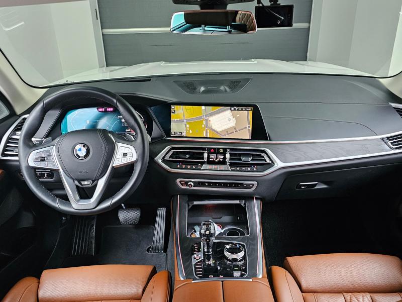 BMW X7 40i xDrive ������ǻ��  �������� 6�ν�