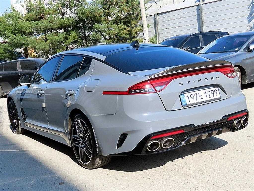 ��� ���þ� ���̽��� 3.3 �ͺ� AWD GT 