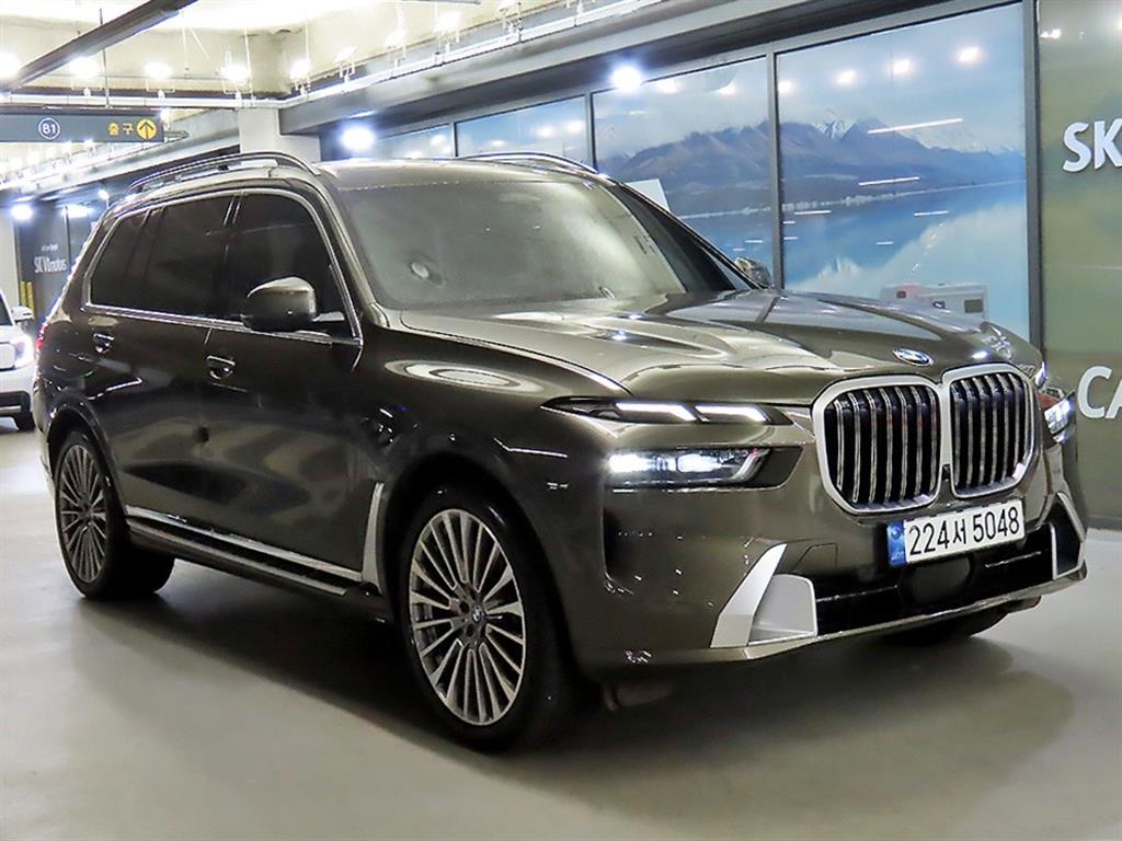 BMW X7 40i xDrive ������ǻ��  �������� 6�ν�
