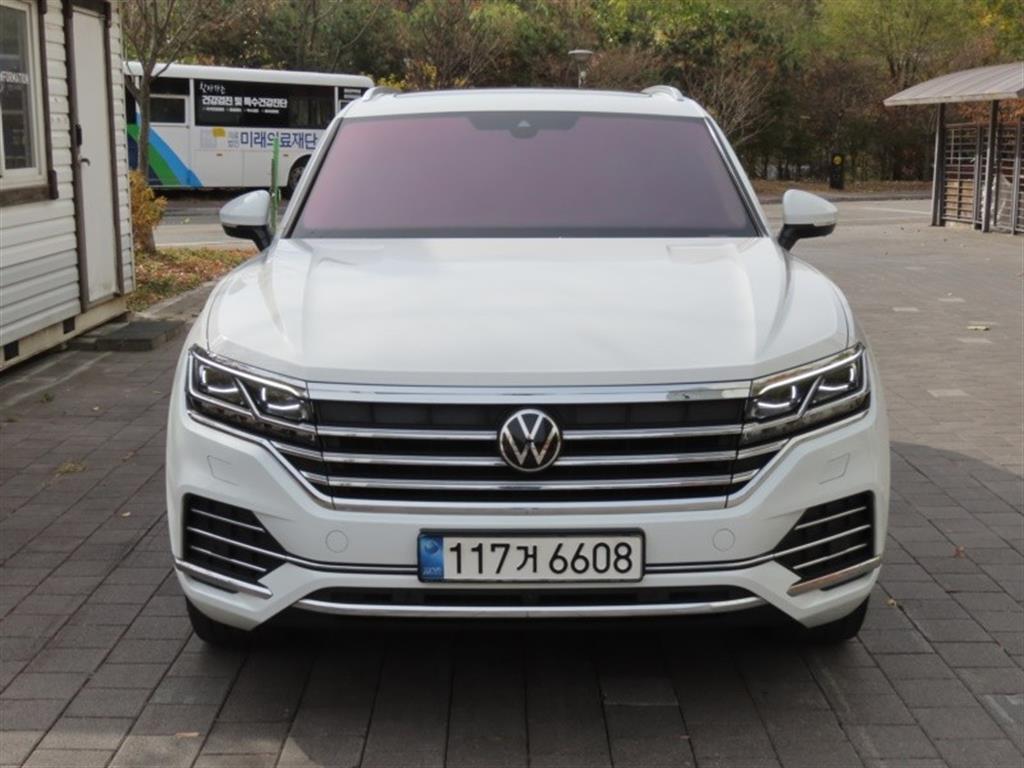 �����ٰ� ���Ʒ�(3����) 3.0 TDI ������Ƽ��