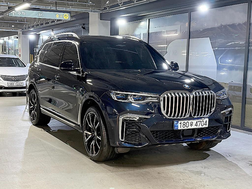 BMW X7 40i xDrive M������ ��