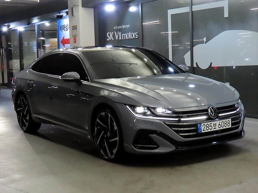 �����ٰ� ���׿� 2.0 TDI 4��� R ����
