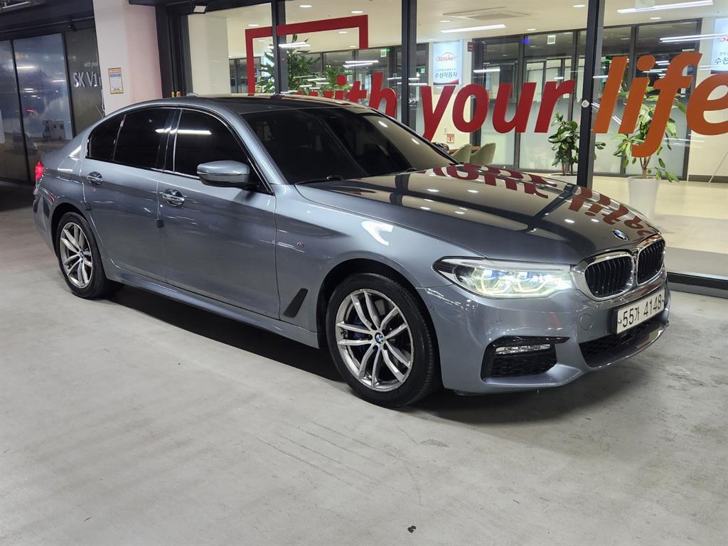 BMW 5�ø���(7����) 530i xDrive M�������� �÷���