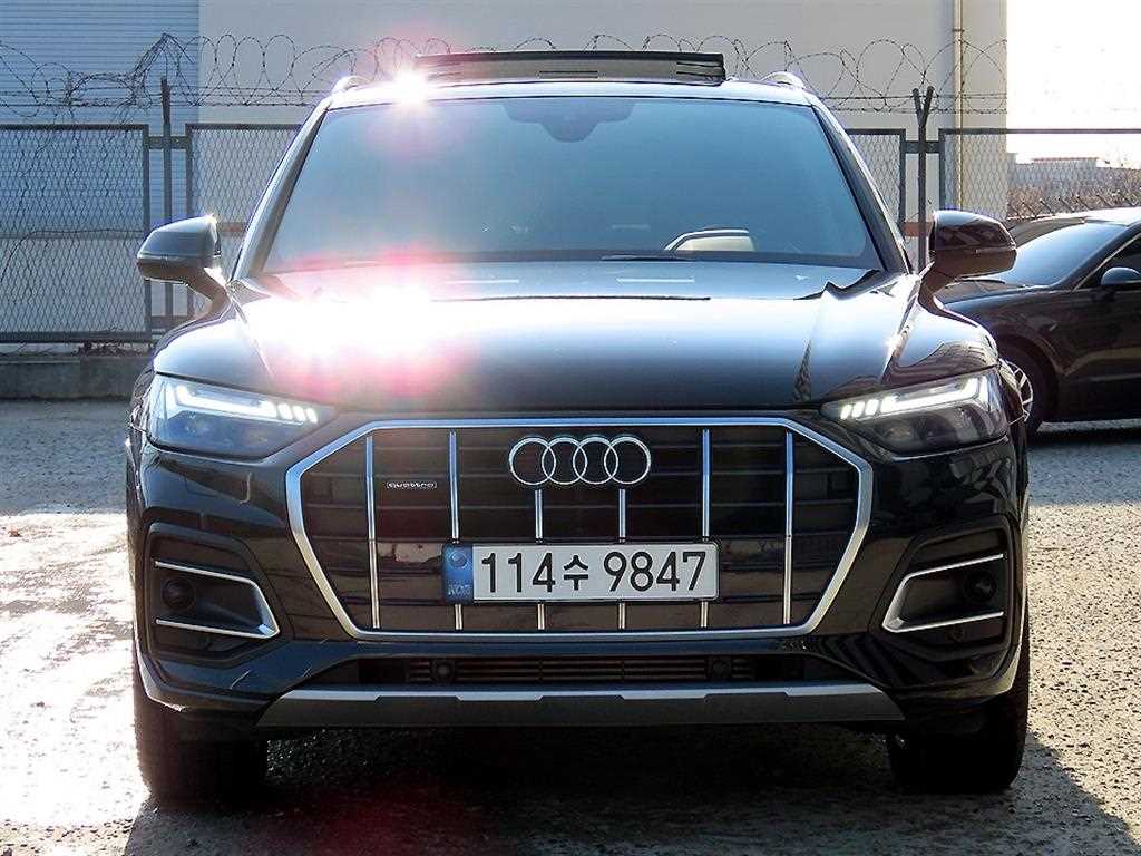 �ƿ�� Q5(2����) 45 TFSI ��Ʈ�� 