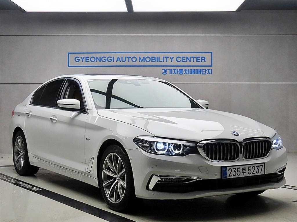 BMW 5�ø���(7����) 520i ���Ÿ�