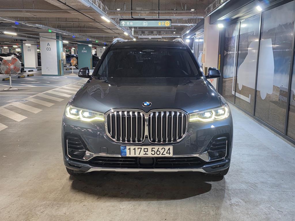 BMW X7 40i xDrive ������ǻ�� �������� 7�ν�
