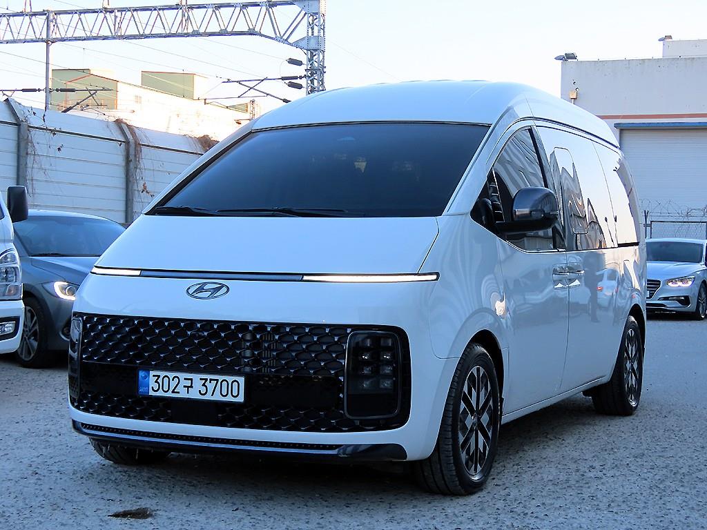 ���� ��Ÿ���� 2.2 ���� ������ 9�ν� 4WD 
