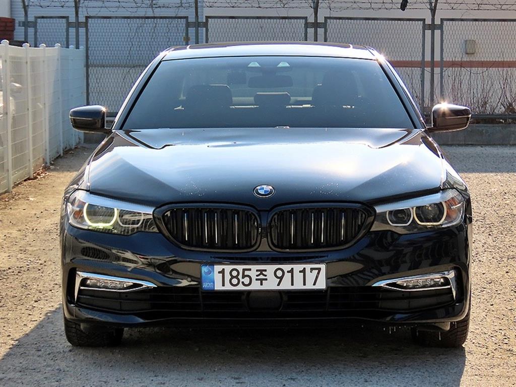 BMW 5�ø���(7����) 520i ���Ÿ�