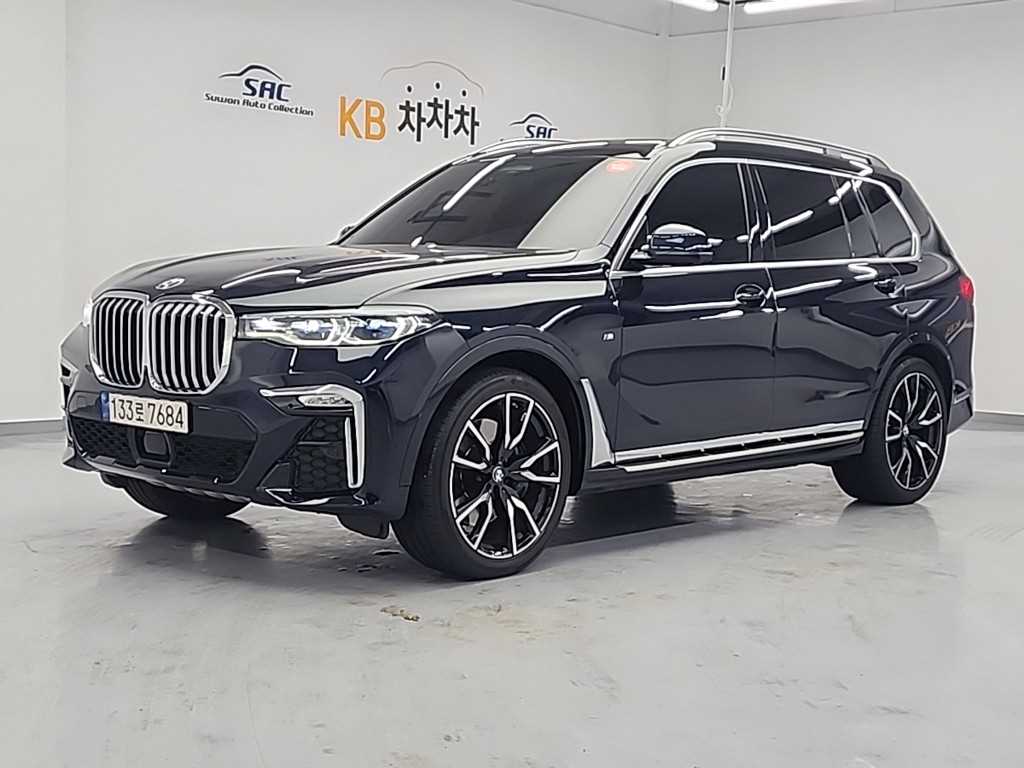 BMW X7 40i xDrive M������ ��
