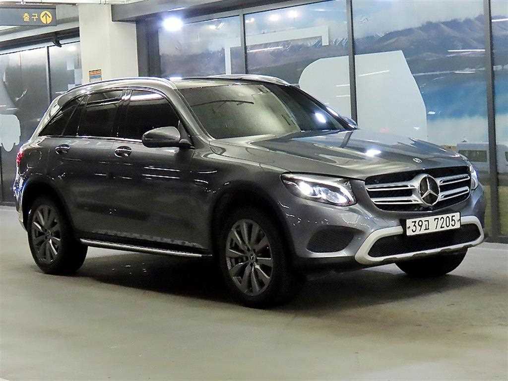 ���� GLCŬ���� GLC 350e 4��ƽ �����̾�