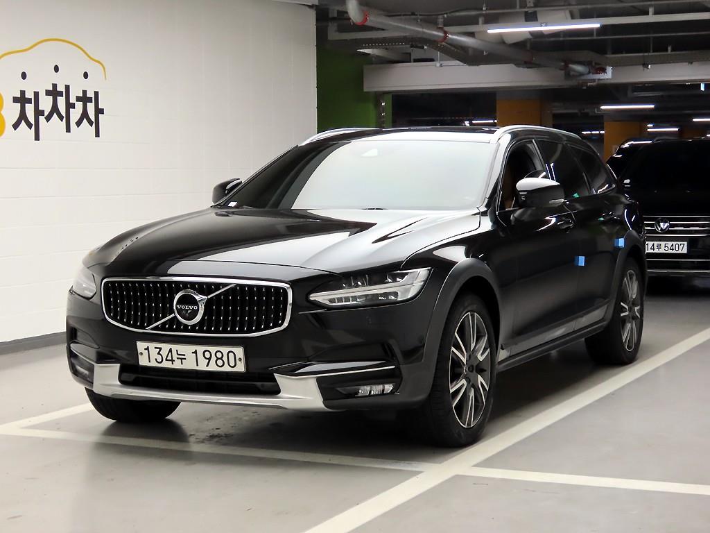 ���� V90 ũ�ν���Ʈ�� 2.0 T5 AWD ����