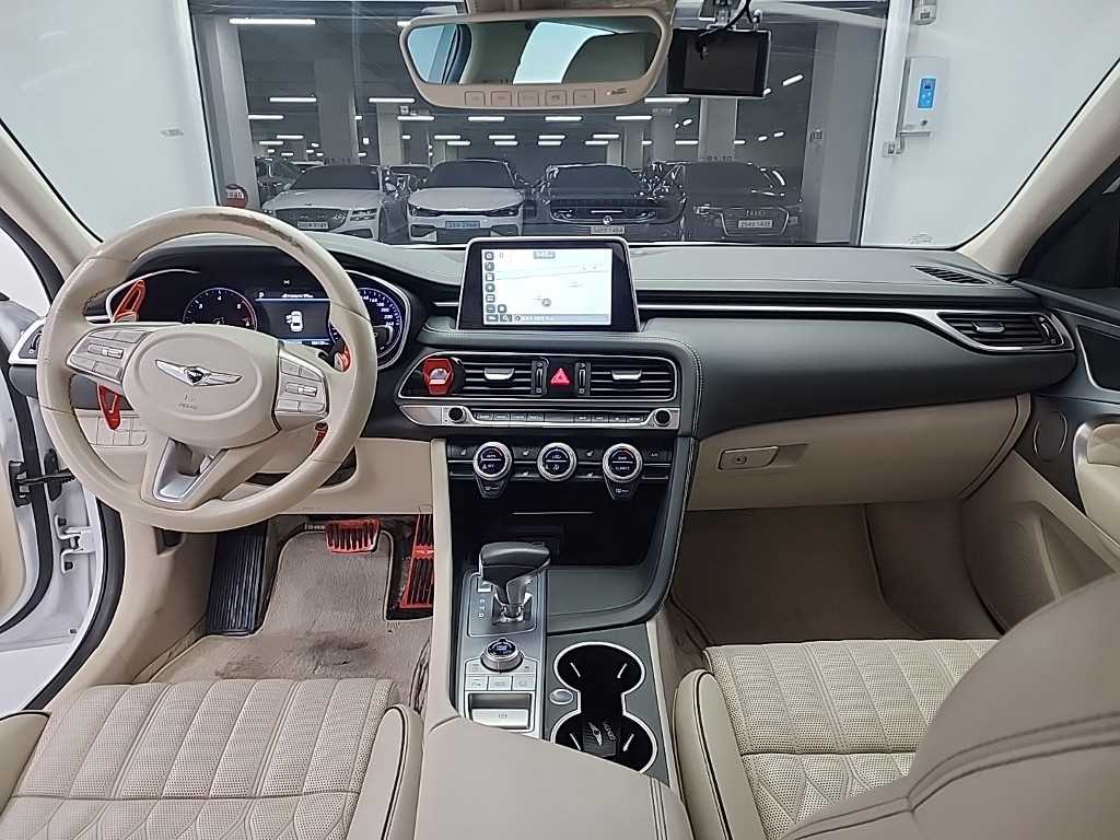 ���׽ý� G70 2.2D AWD ������