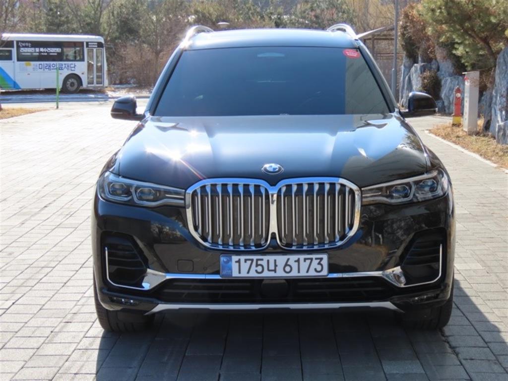 BMW X7 40d xDrive ������ǻ�� �������� 6�ν�