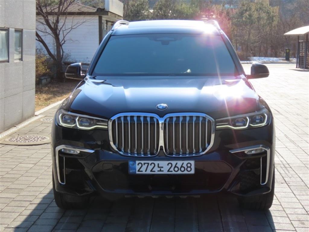 BMW X7 40d xDrive M �������� 6�ν�