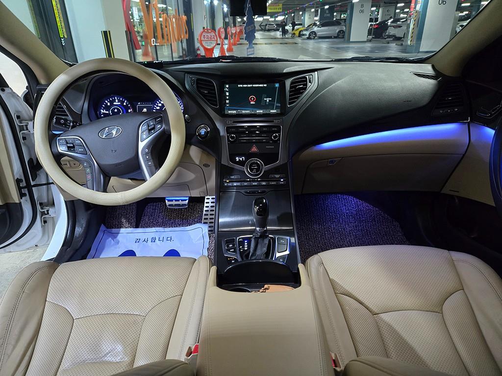 ���� �׷���HG ���� HG 220 �����̾�