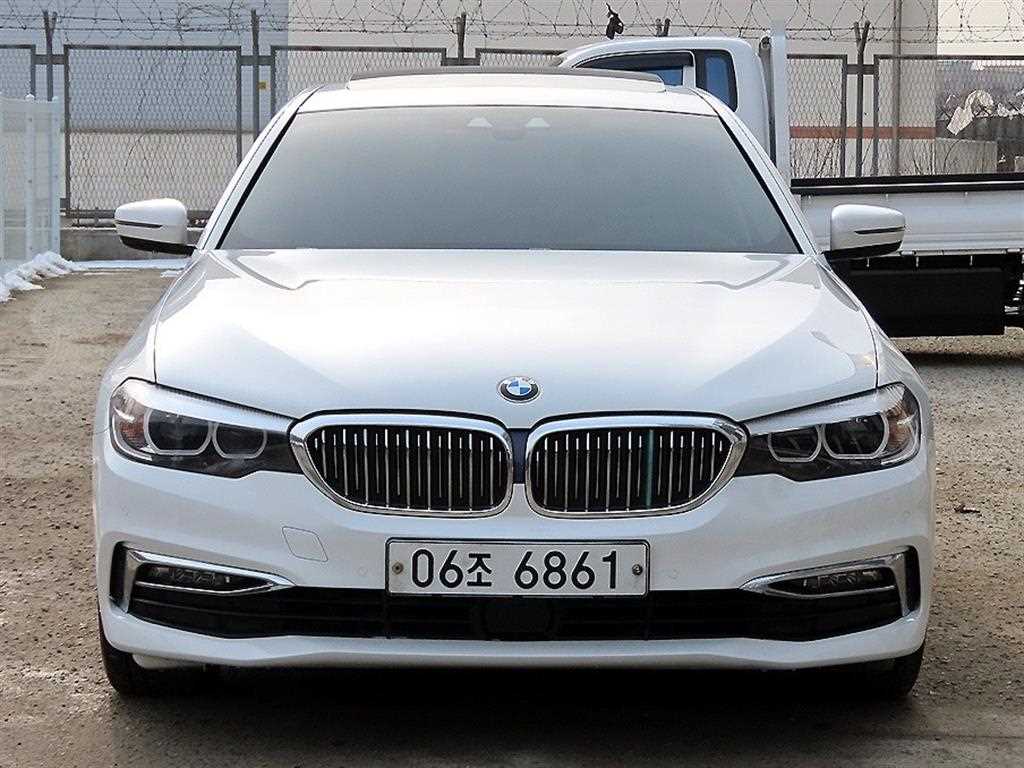 BMW 5�ø���(7����) 520i ���Ÿ�