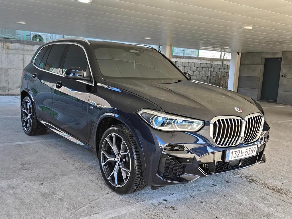 BMW X5(4����) 40i xDrive M ��������