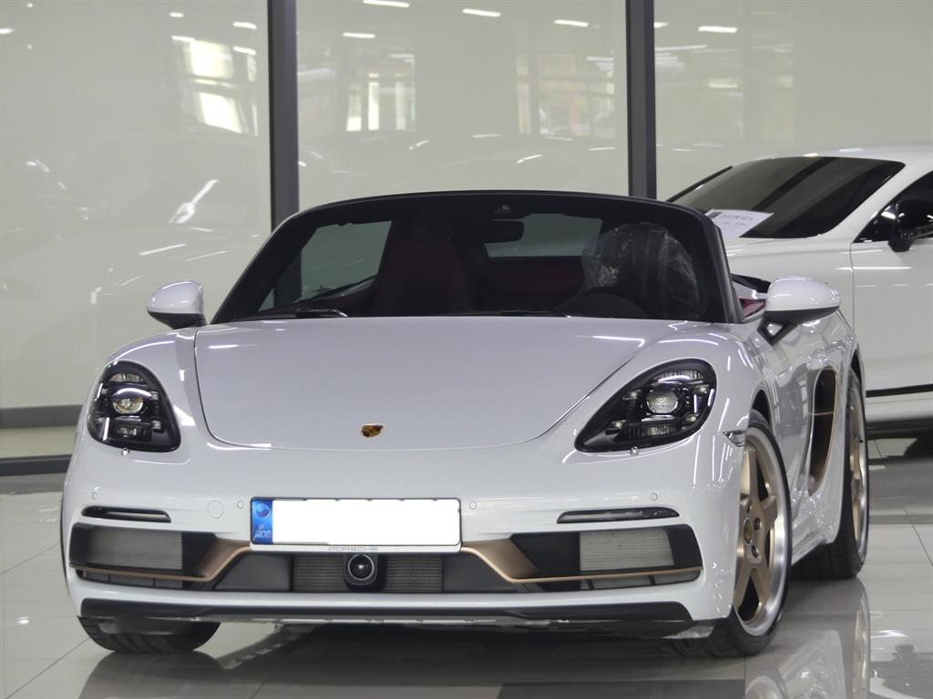 ������ �ڽ���(718) 4.0 GTS 