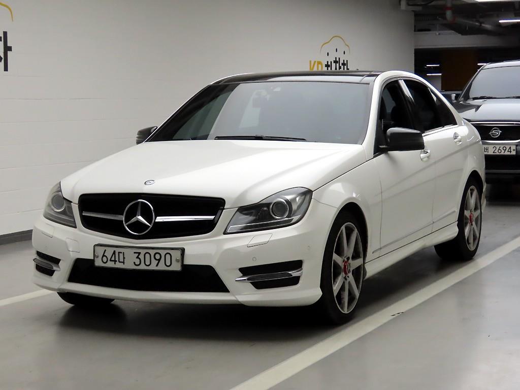 ���� CŬ����(3����) C200 �ƹ氡���� ��Ÿ����