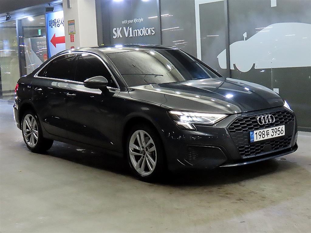�ƿ�� A3(4����) 40 TFSI 