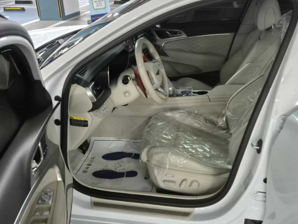 ���׽ý� G70 3.3T ������ AWD ������Ƽ��