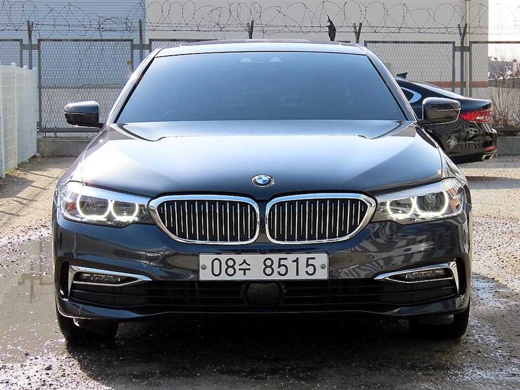 BMW 5�ø���(7����) 520i ���Ÿ�
