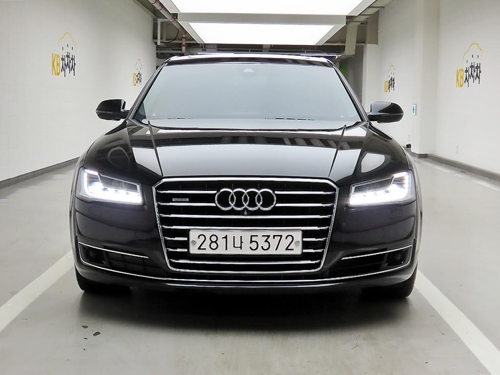�ƿ�� A8(3����) 60 TFSI ��Ʈ�� LWB 4��Ʈ