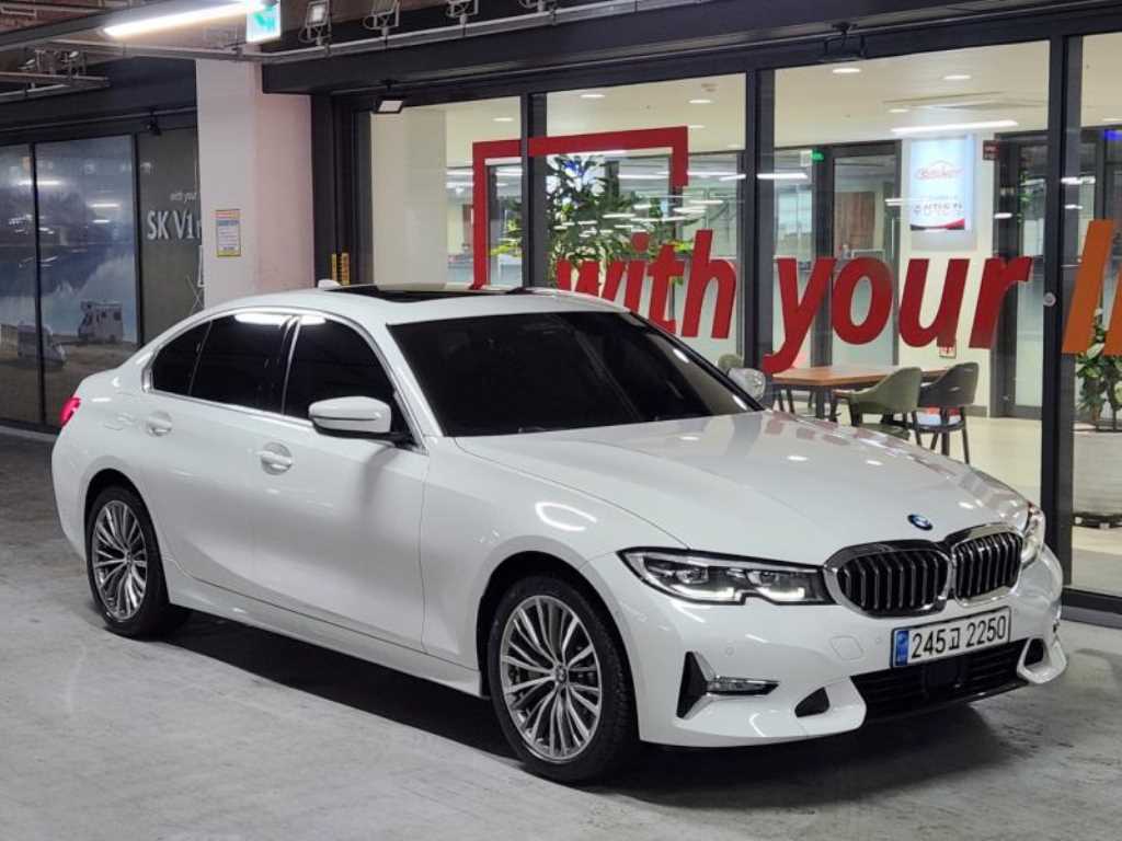 BMW 3�ø���(7����) 330e ���Ÿ� ����