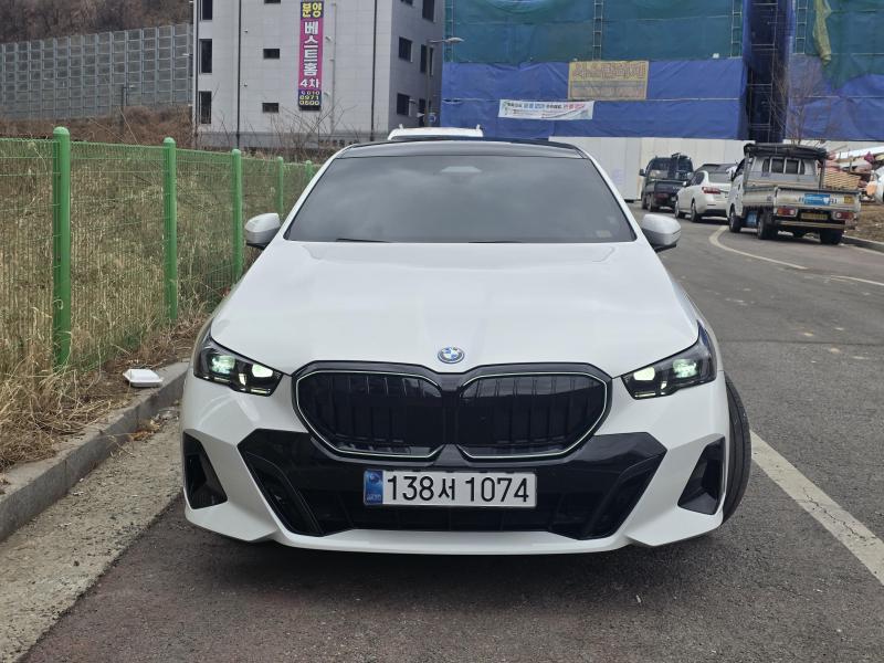BMW 5�ø���(8����) 530e xDrive M ������ ����