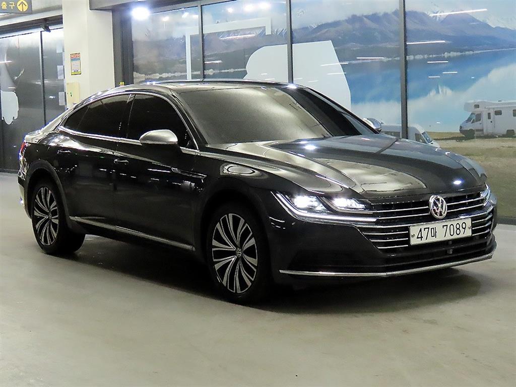�����ٰ� ���׿� 2.0 TDI �������� �����̾�